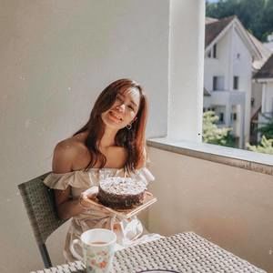 Meet your Posher, Nadoo